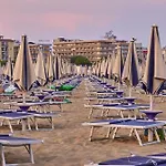 Апартаменты Bright With Terrace And Ocean View *