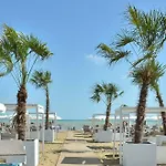 Апартаменты Bright With Terrace And Ocean View