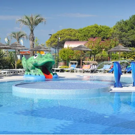 Bright With Terrace And Ocean View Apartman Bibione